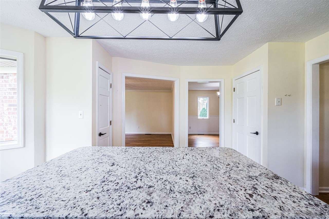 2908 Carriage Hill Drive Property Photo 13
