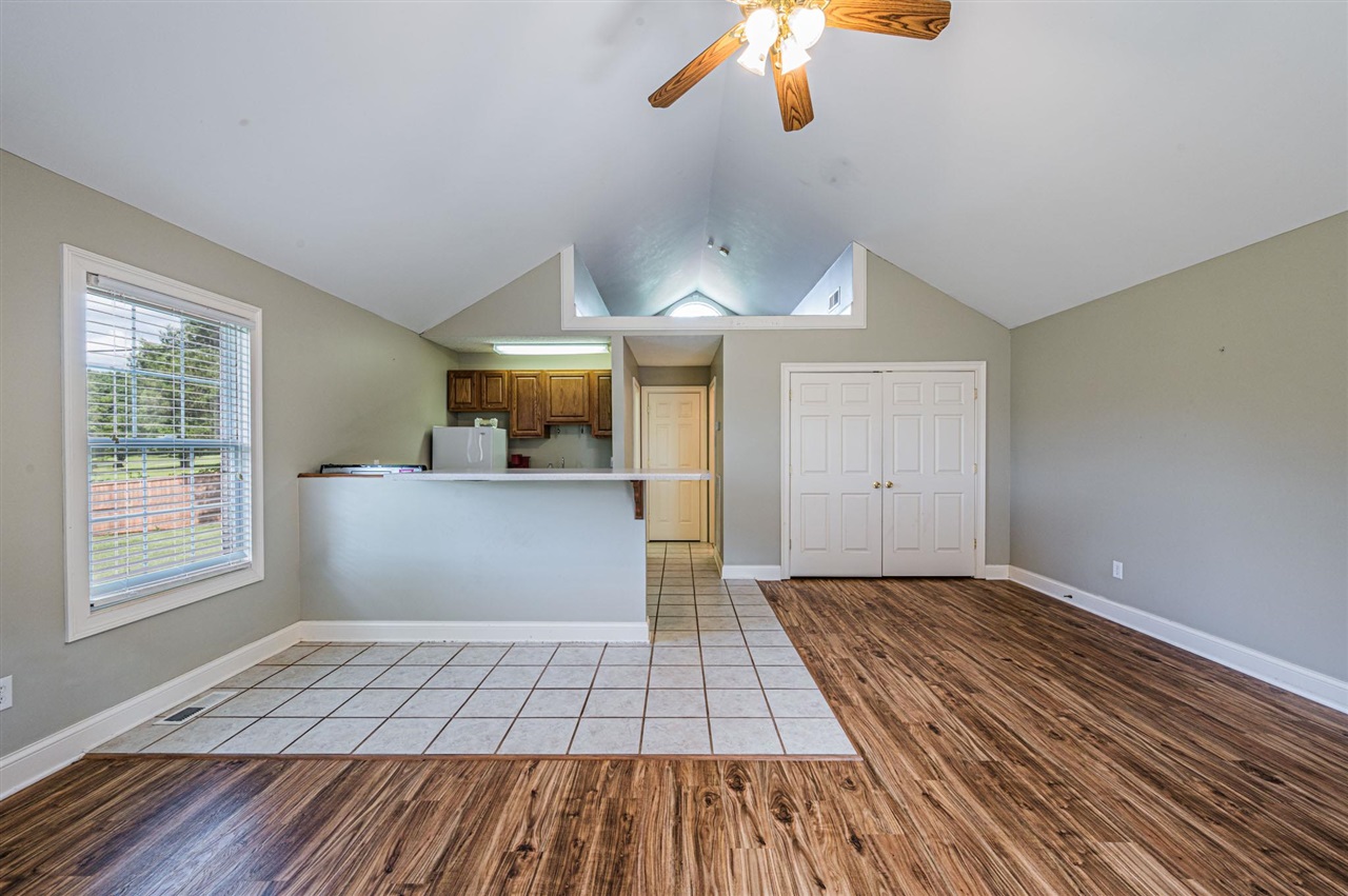 2908 Carriage Hill Drive Property Photo 35