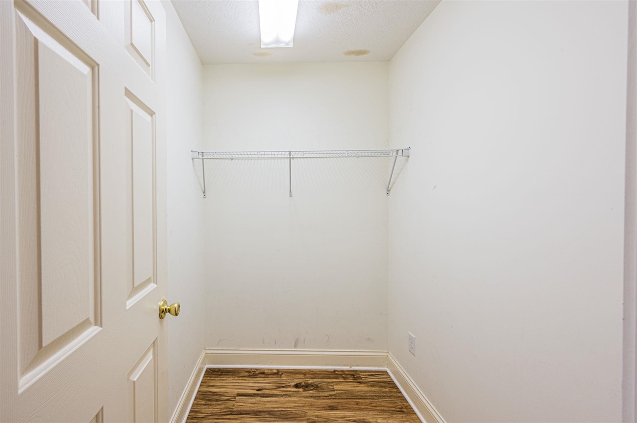 2908 Carriage Hill Drive Property Photo 41