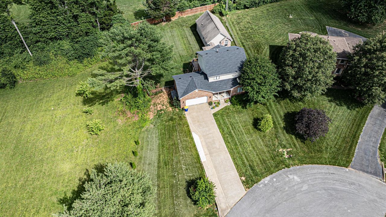 2908 Carriage Hill Drive Property Photo 44
