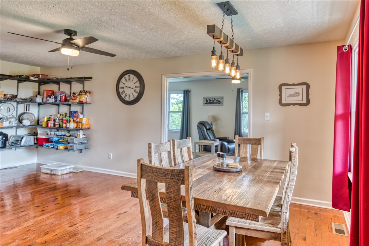 160 H R Whitlock Road Property Photo 12