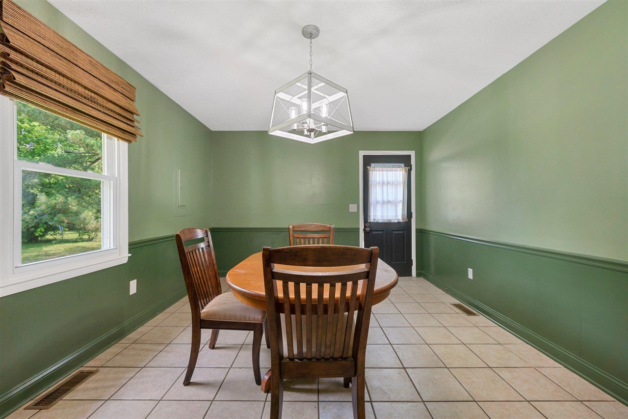 172 Rolling Drive Property Photo 8