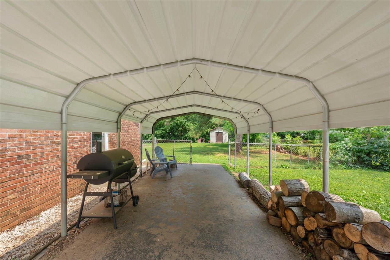 172 Rolling Drive Property Photo 16