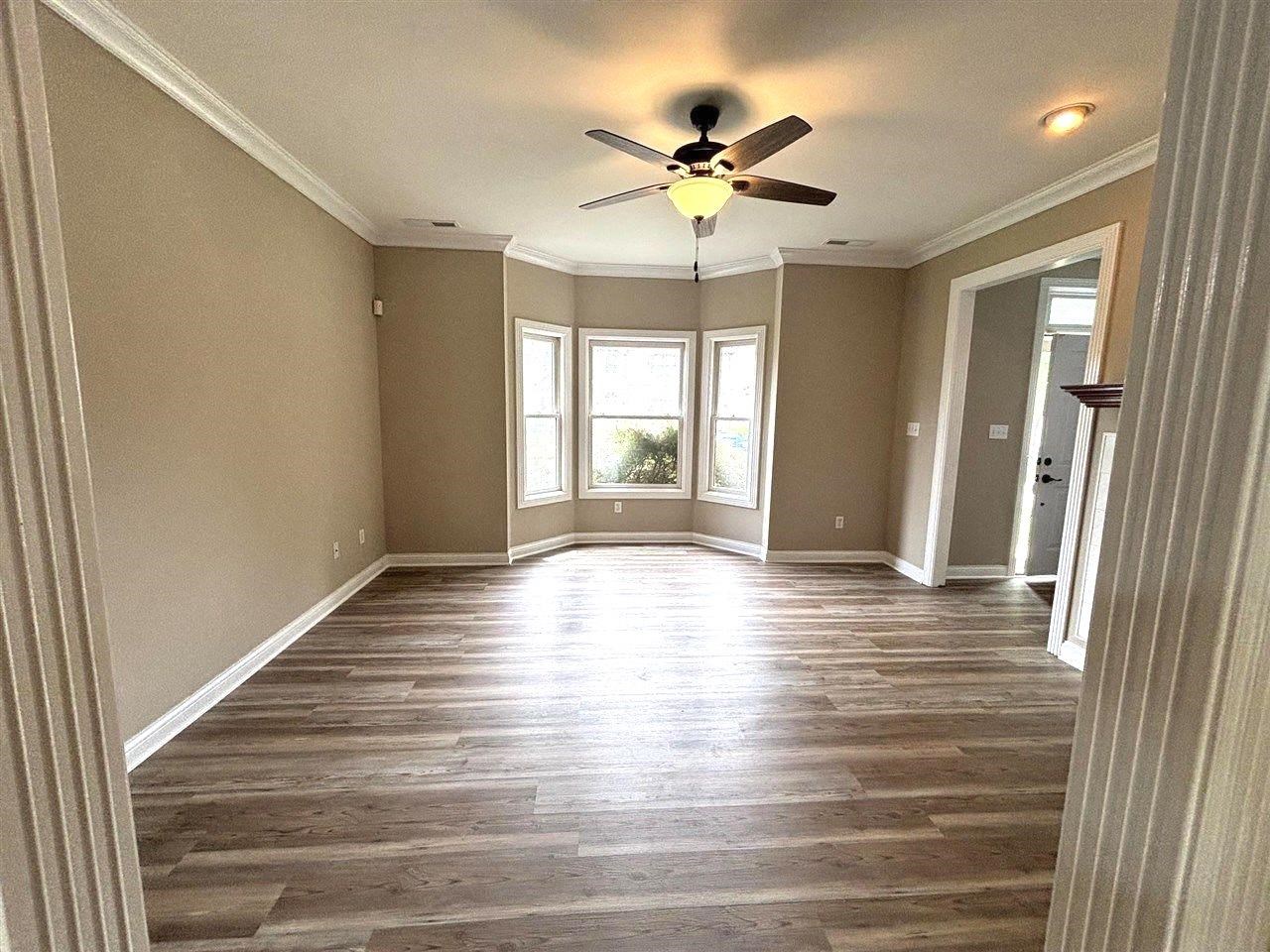 1524 Wind Ridge Avenue Property Photo 4