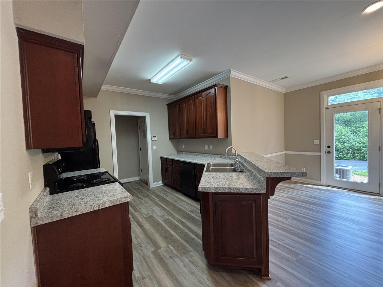 1524 Wind Ridge Avenue Property Photo 6