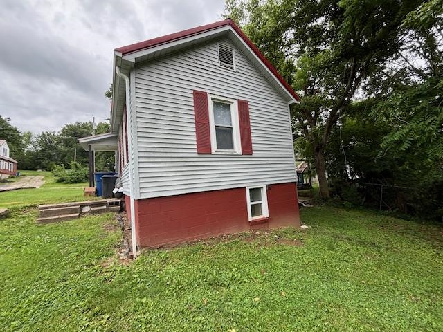 106 E 4th Avenue Property Photo 4