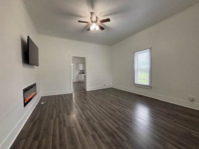 106 E 4th Avenue Property Photo 8