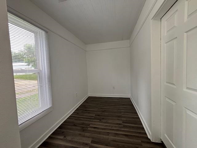 106 E 4th Avenue Property Photo 17