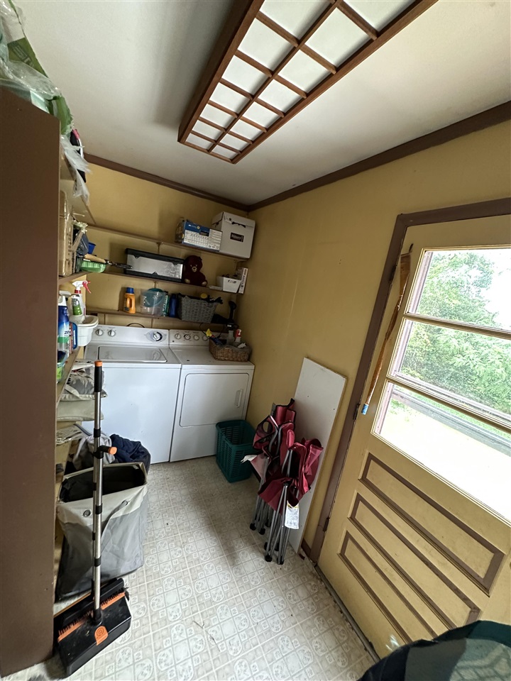 229 Eastview Drive Property Photo 8