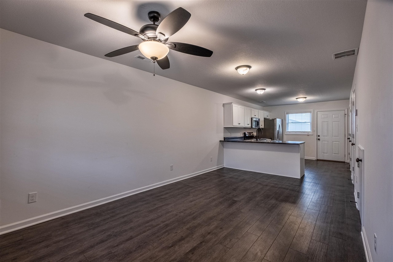 100 Commerce Street Property Photo 11