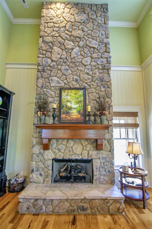 272 Eagle Point Drive Property Photo 9