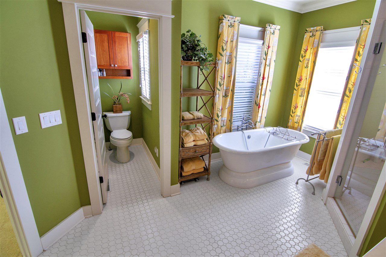 272 Eagle Point Drive Property Photo 22
