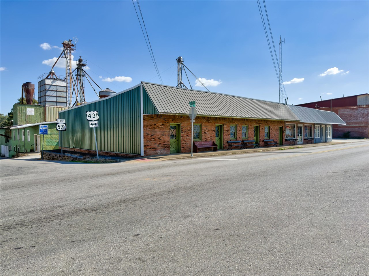 103 E Gallatin Street Property Photo 1