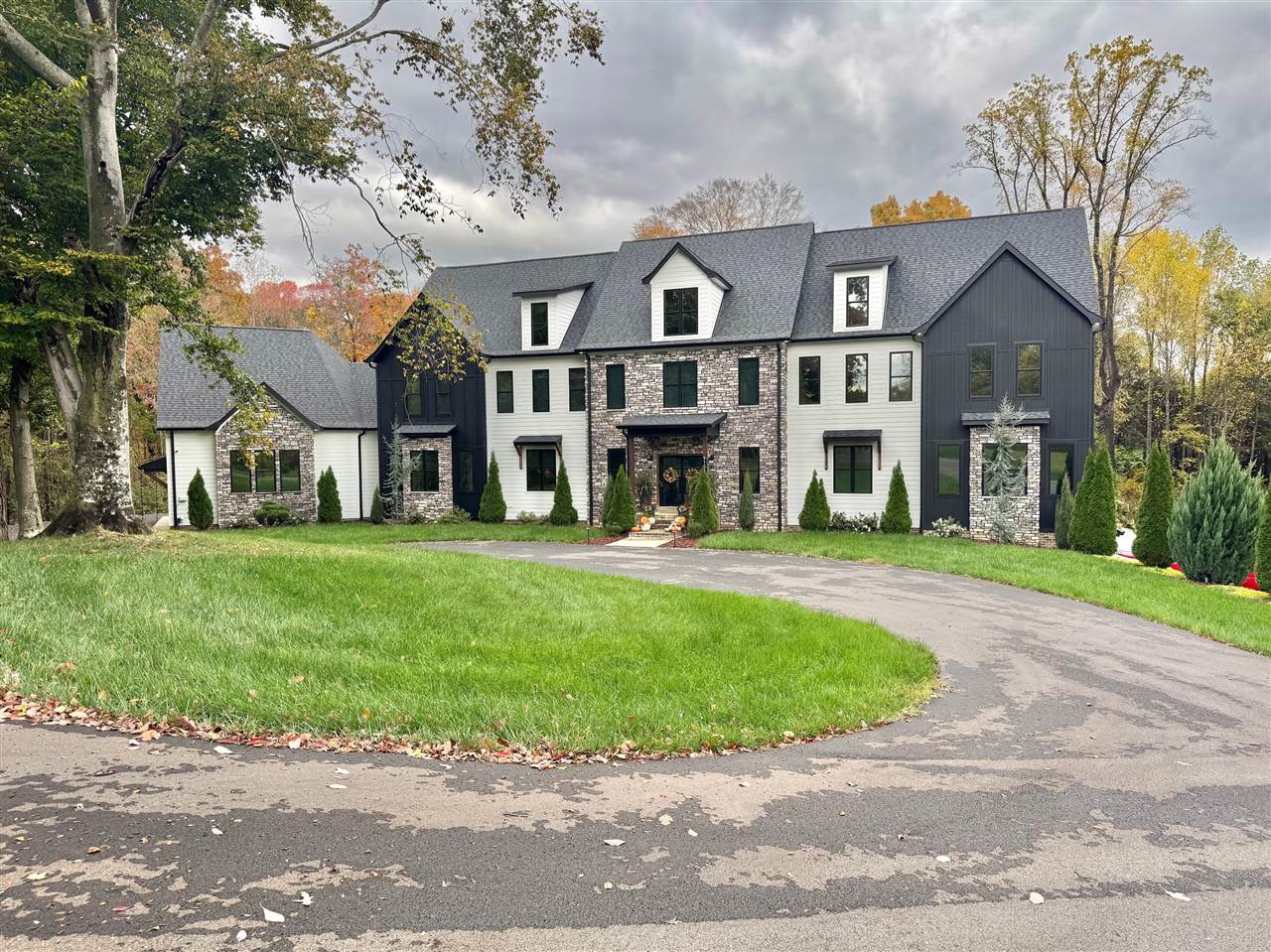 9154 Woodburn Allen Springs Road Property Photo 1