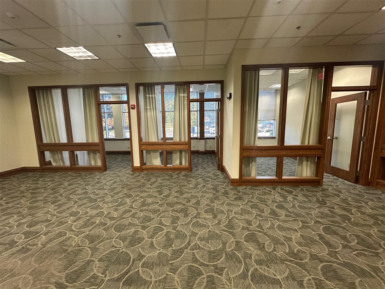1690 Ring Road Property Photo 4