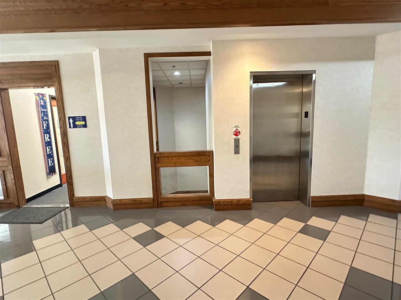 1690 Ring Road Property Photo 30