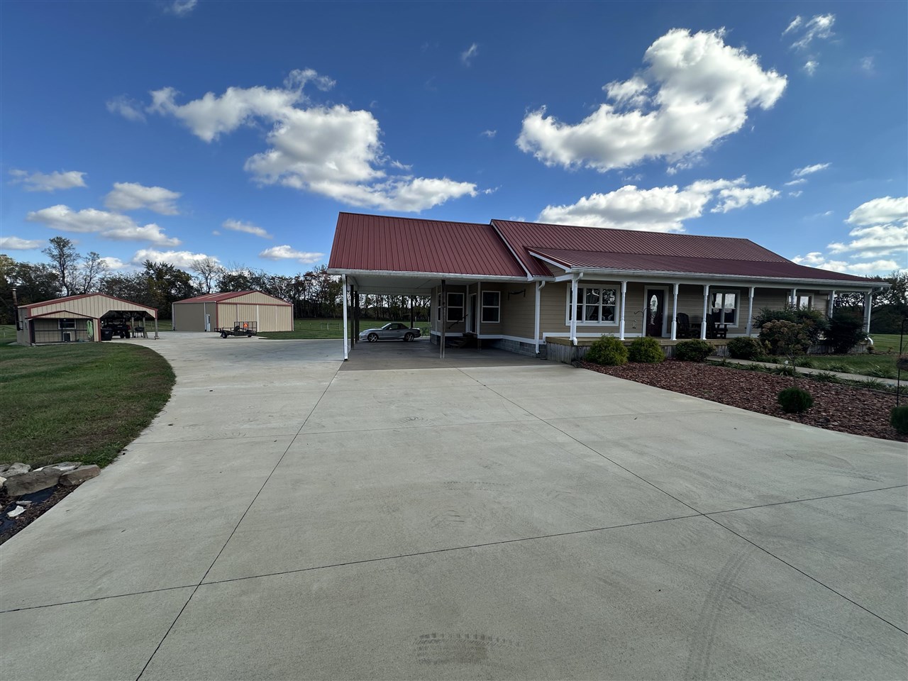 11144 Franklin Road Property Photo 6