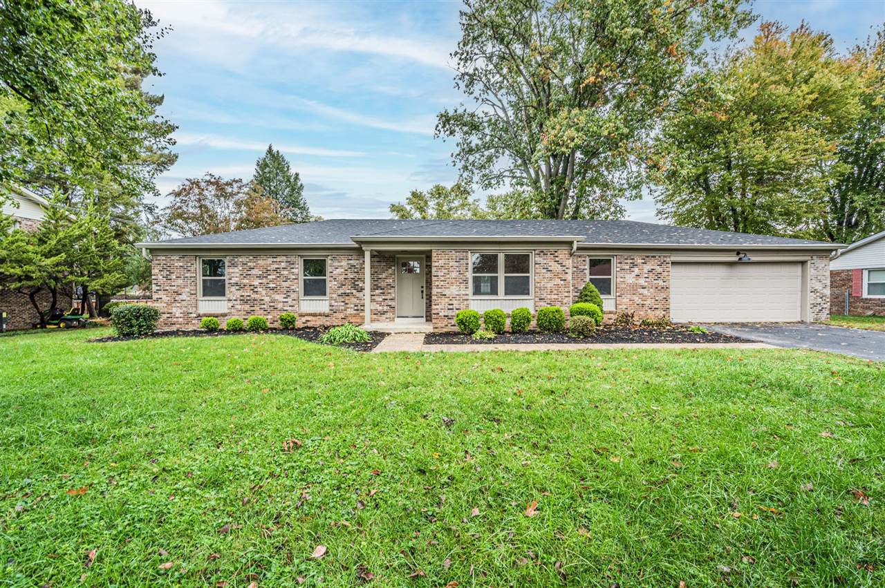 1576 Grinstead Way Property Photo 1