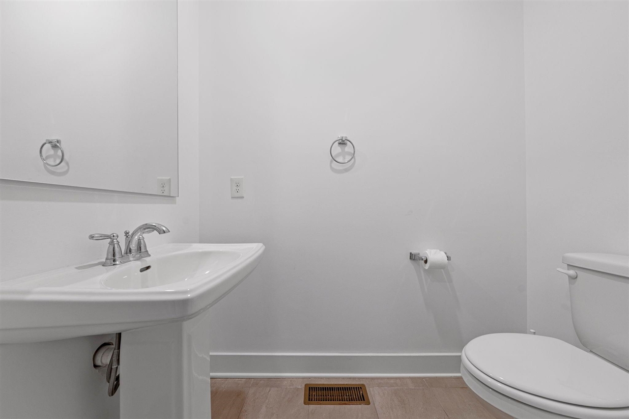 4182 Beechwood Lane Property Photo 14