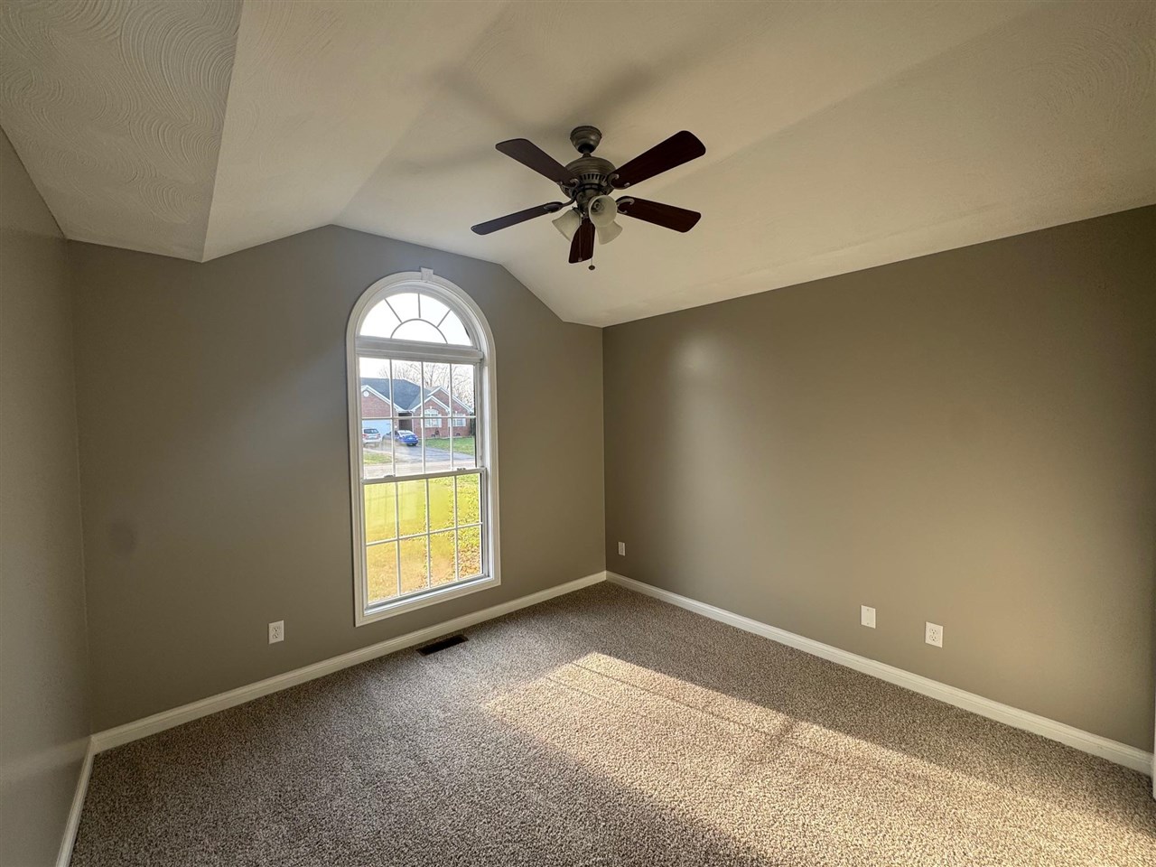 640 Masters Way Property Photo 4