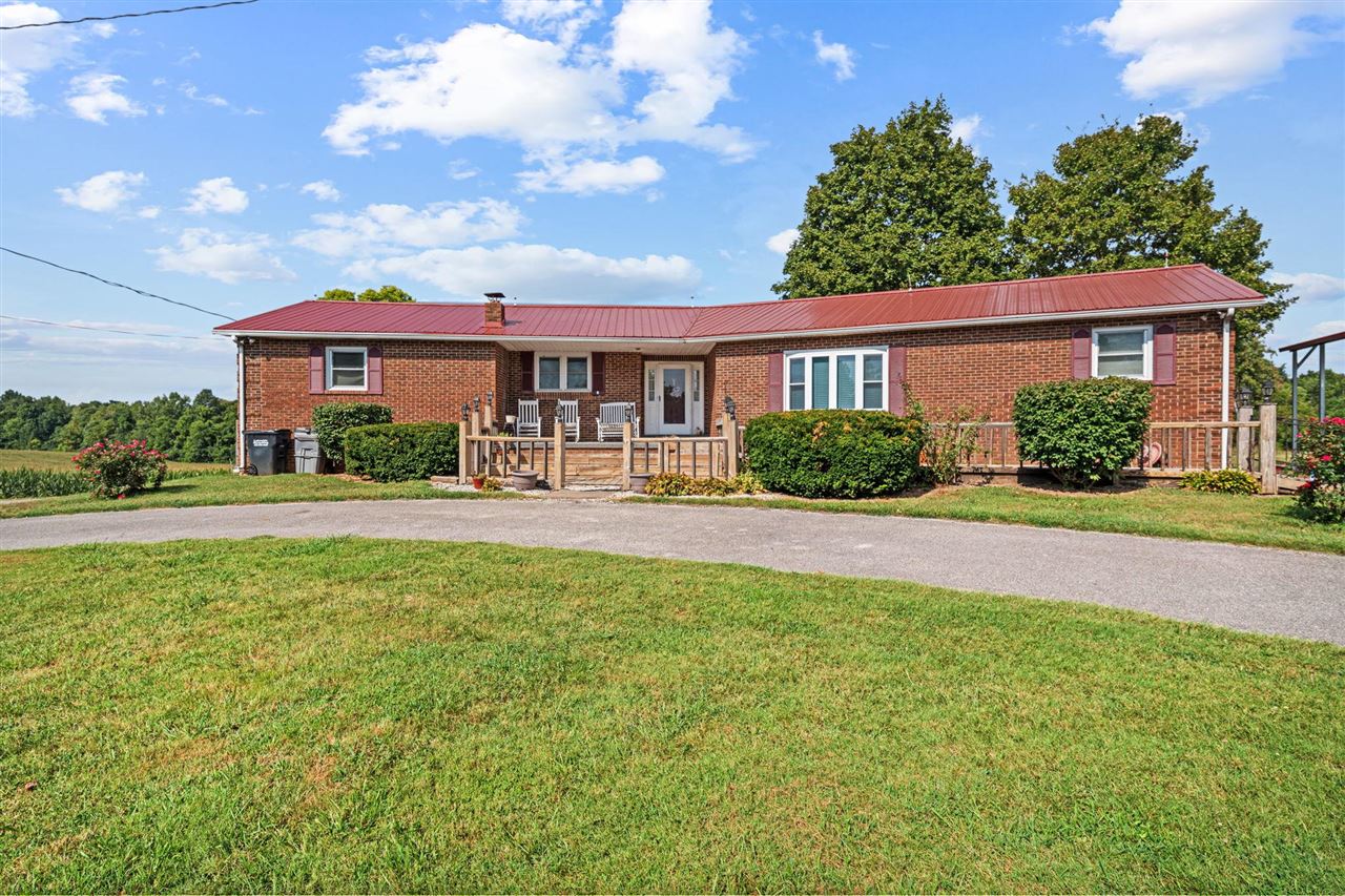 2426 Rocky Hill Road Property Photo 1