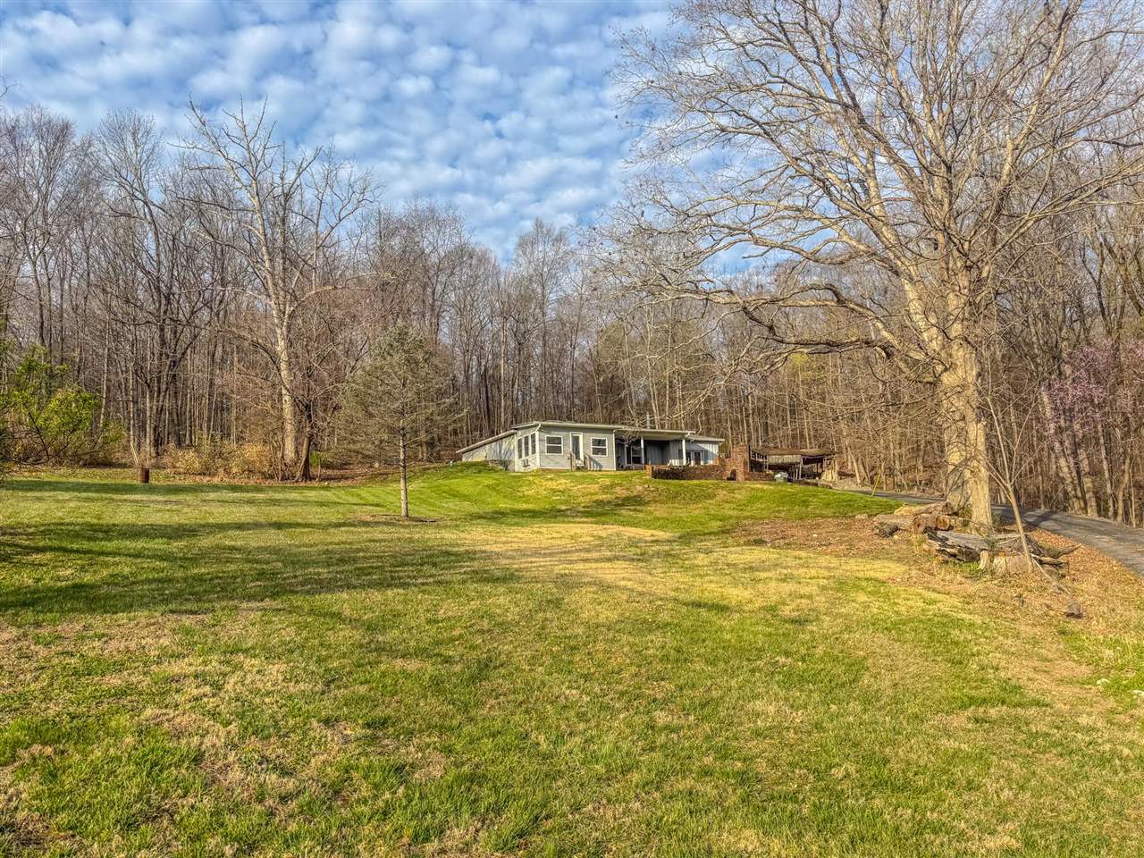 3425 Glen Lily Road Property Photo 1