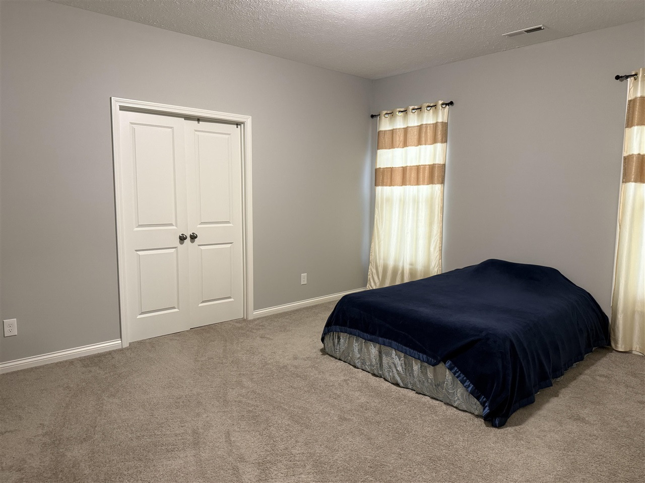 2969 Norland Street Property Photo 6