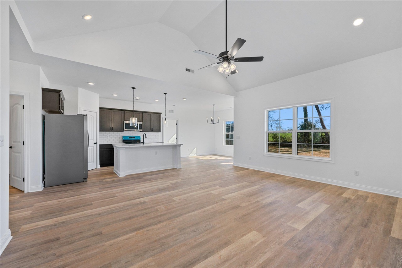 8740 Merrill Circle Property Photo 7