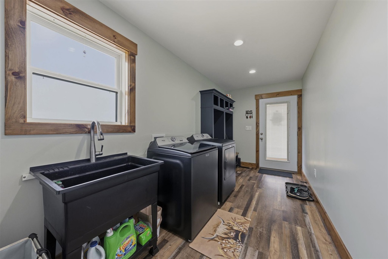 1775 Dimple Road Property Photo 13