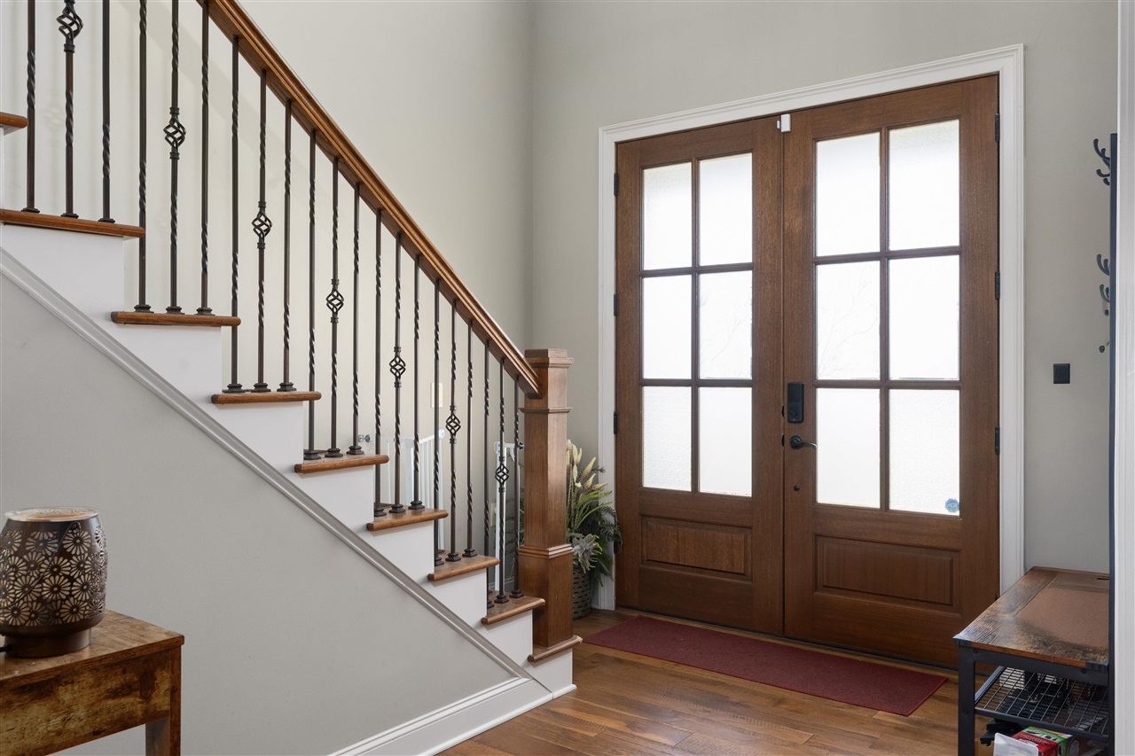 8634 Pebblestone Lane Property Photo 4