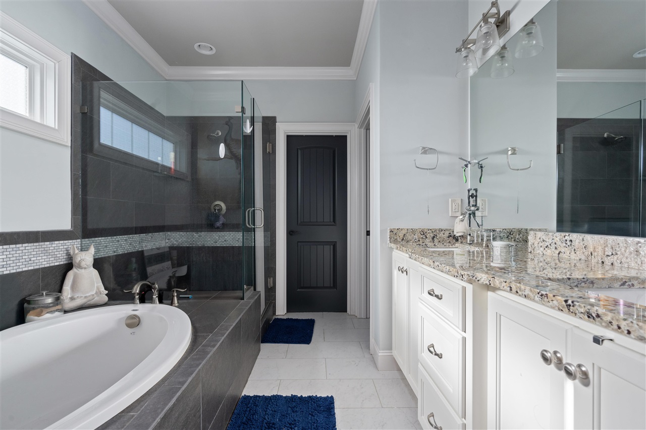 8634 Pebblestone Lane Property Photo 10