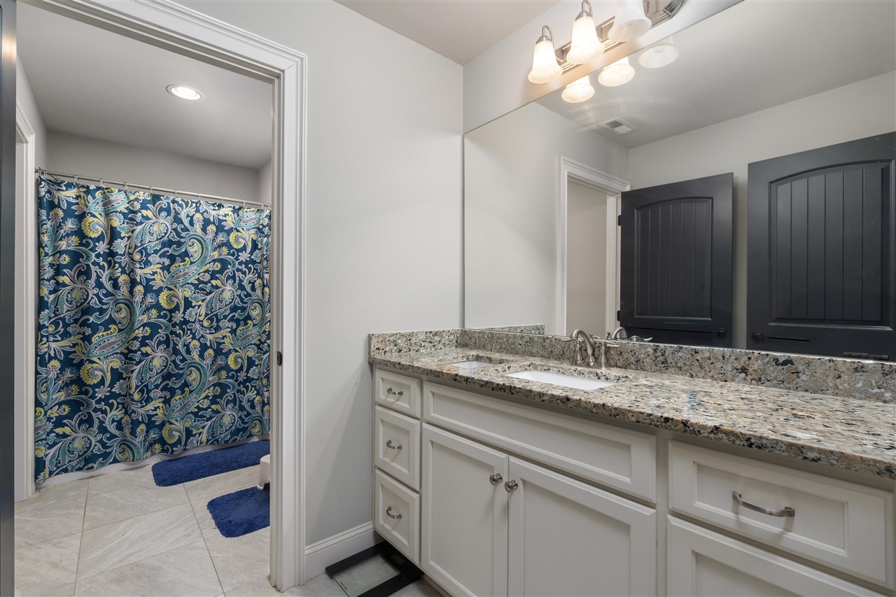 8634 Pebblestone Lane Property Photo 14