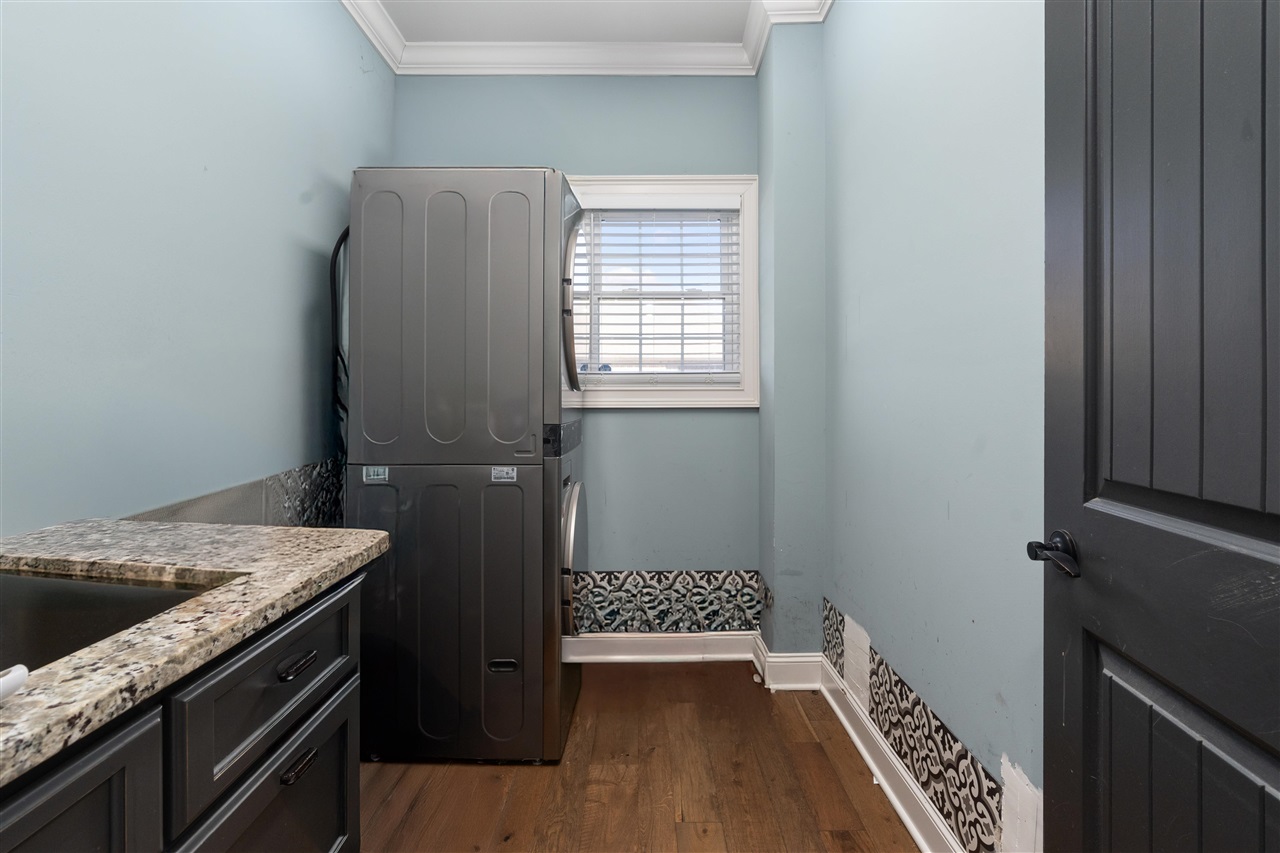 8634 Pebblestone Lane Property Photo 17