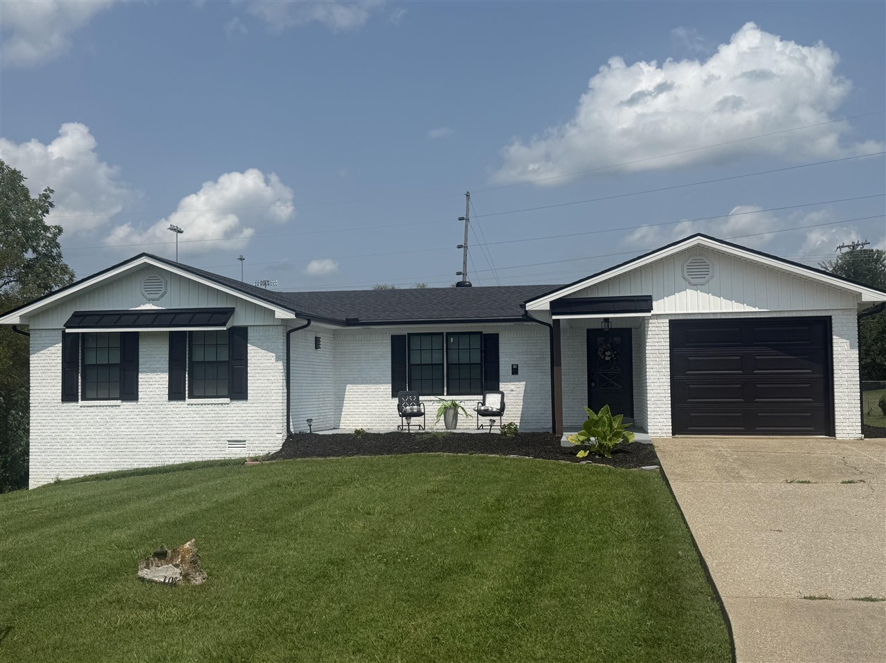 108 Sandwood Drive Property Photo 2