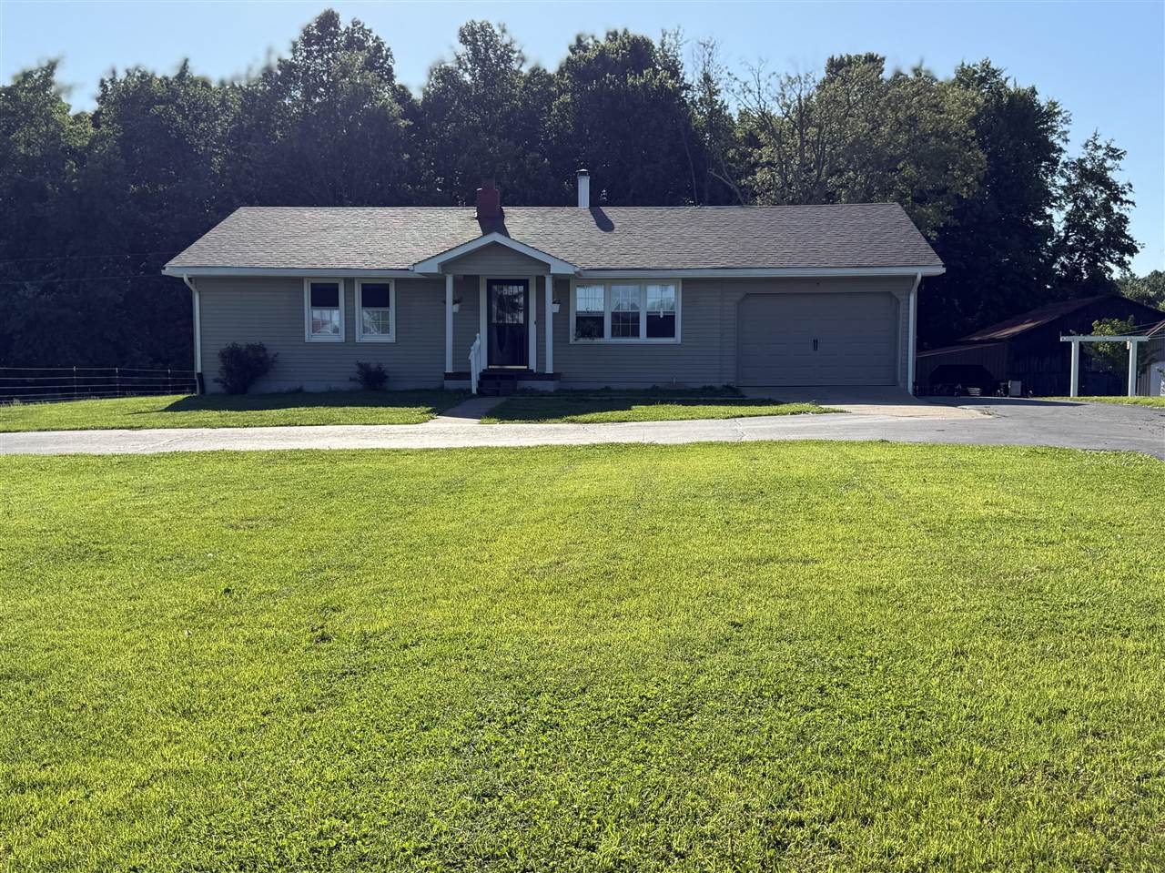 10219 Caneyville Road Property Photo 1