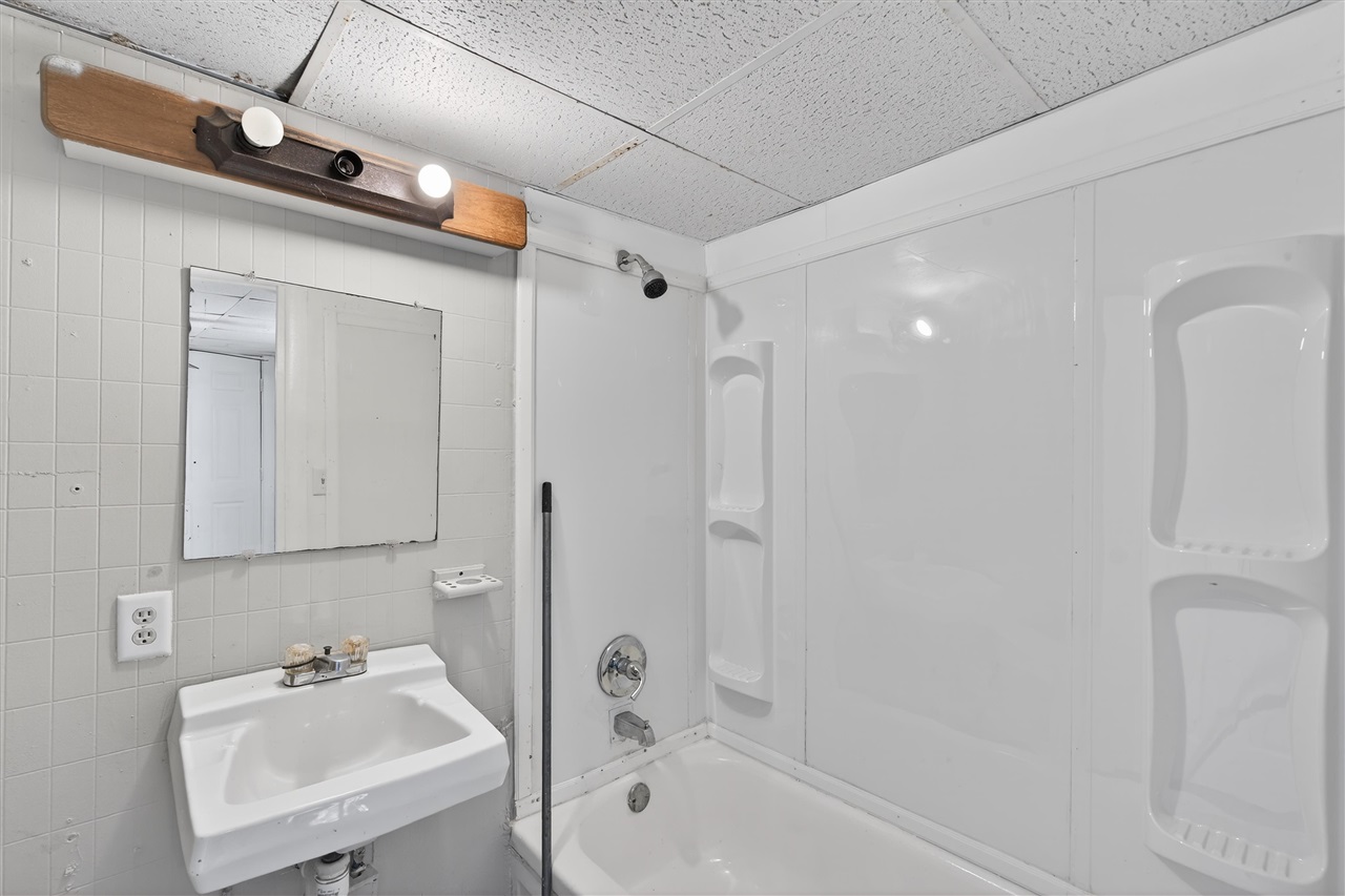 410 Bowen Avenue Property Photo 12