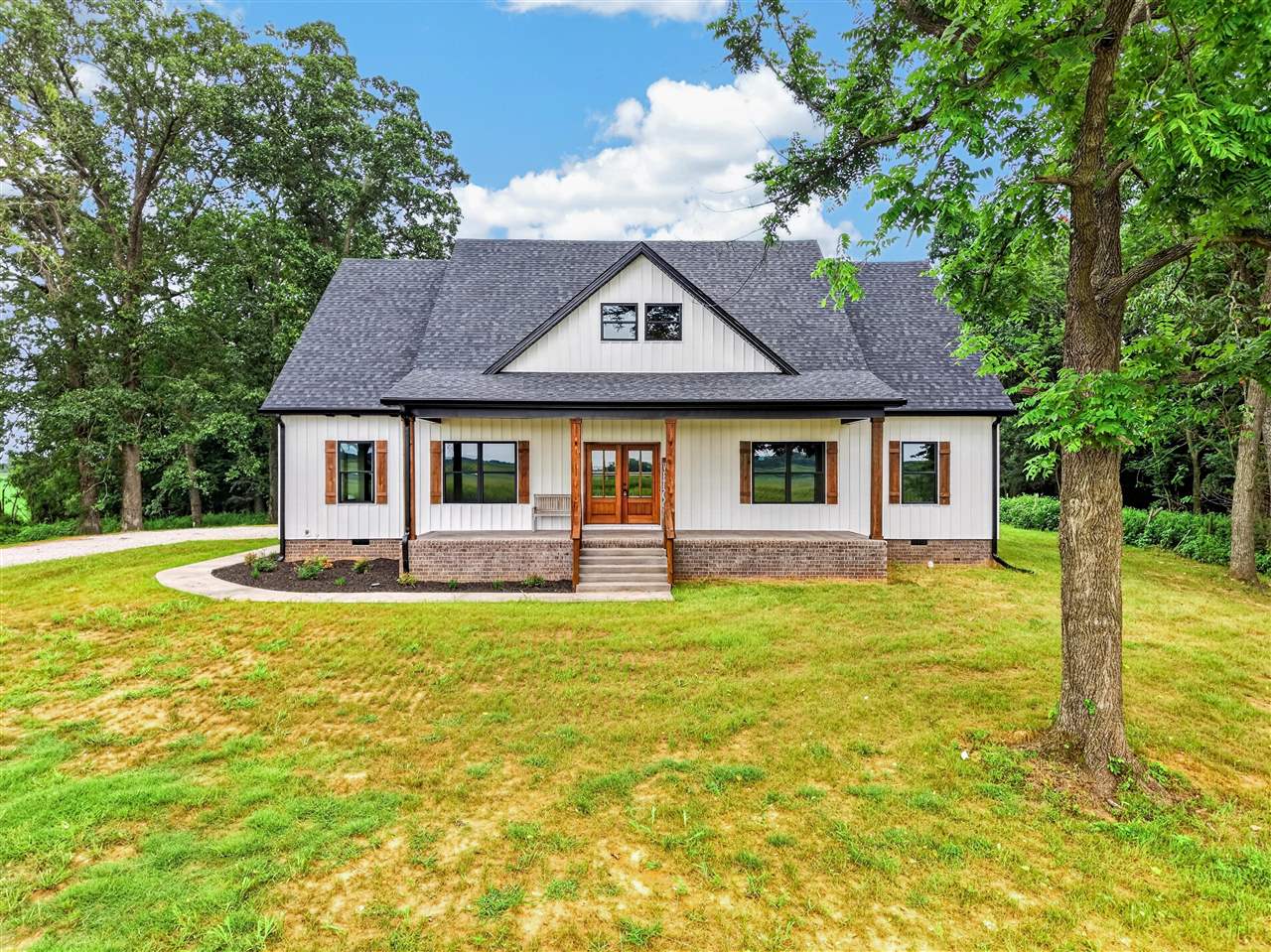2228 Lawrence Road Property Photo 1