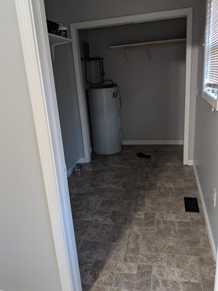 105 Lakeview Drive Property Photo 5