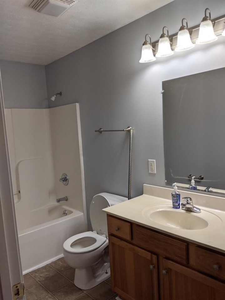 105 Lakeview Drive Property Photo 7