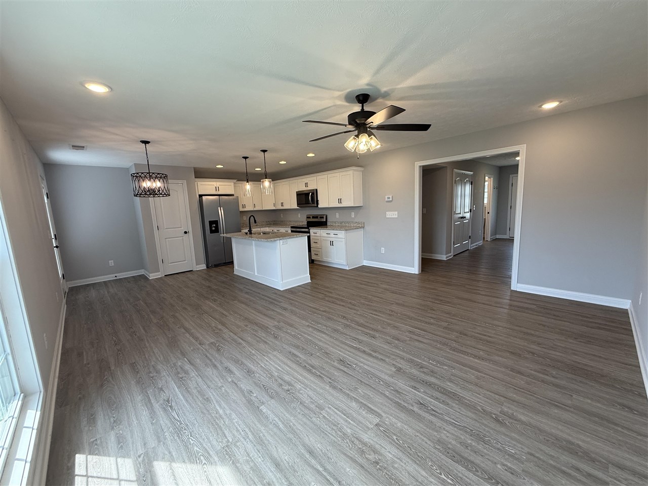 413 Sandy Circle Property Photo 13