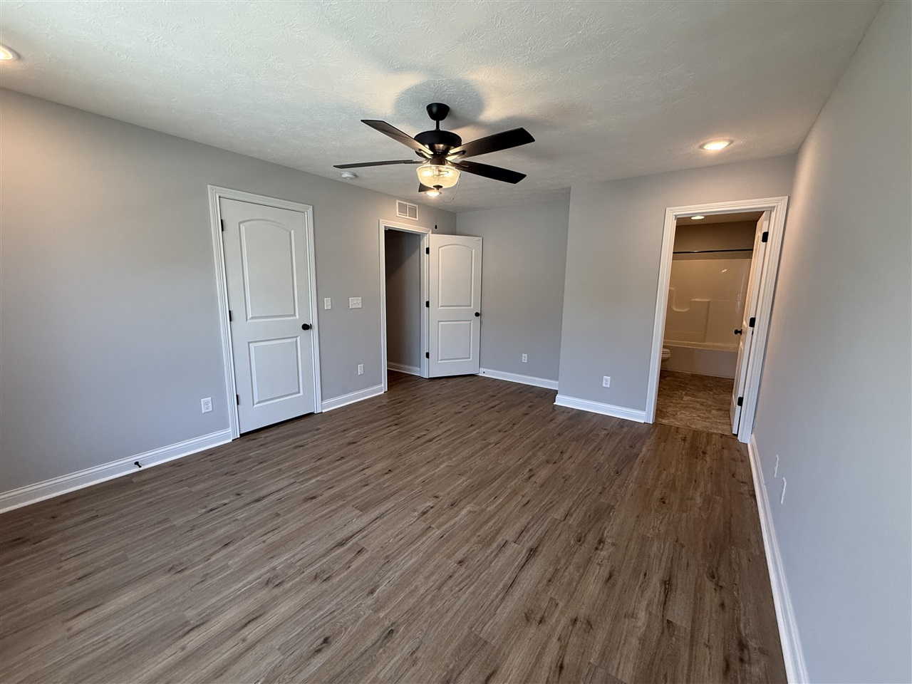 413 Sandy Circle Property Photo 20