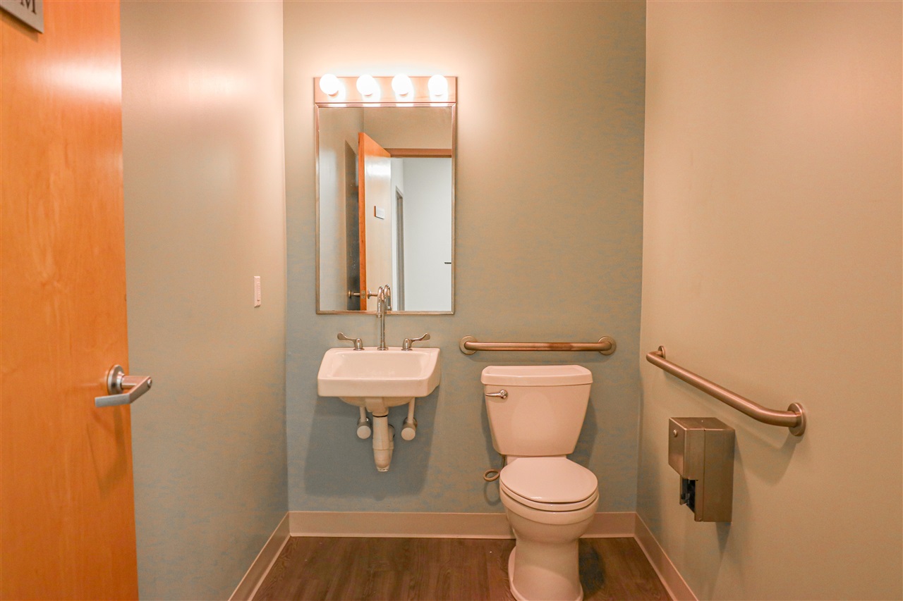 996 Wilkinson Trace Property Photo 17