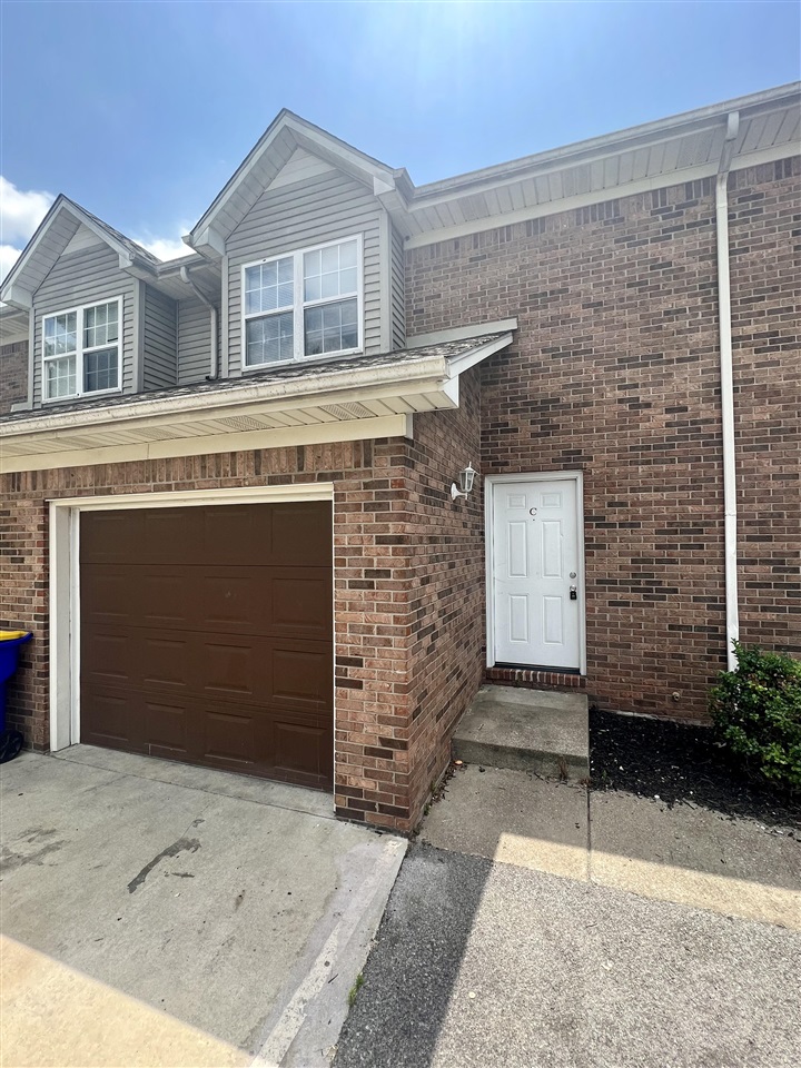 105 Hillridge Court Property Photo 1