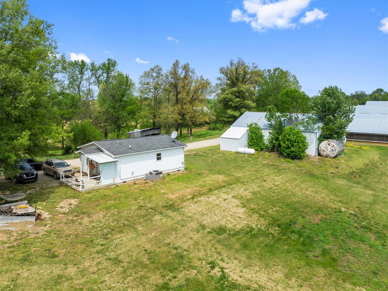 7540 W Ky-136 Property Photo 25