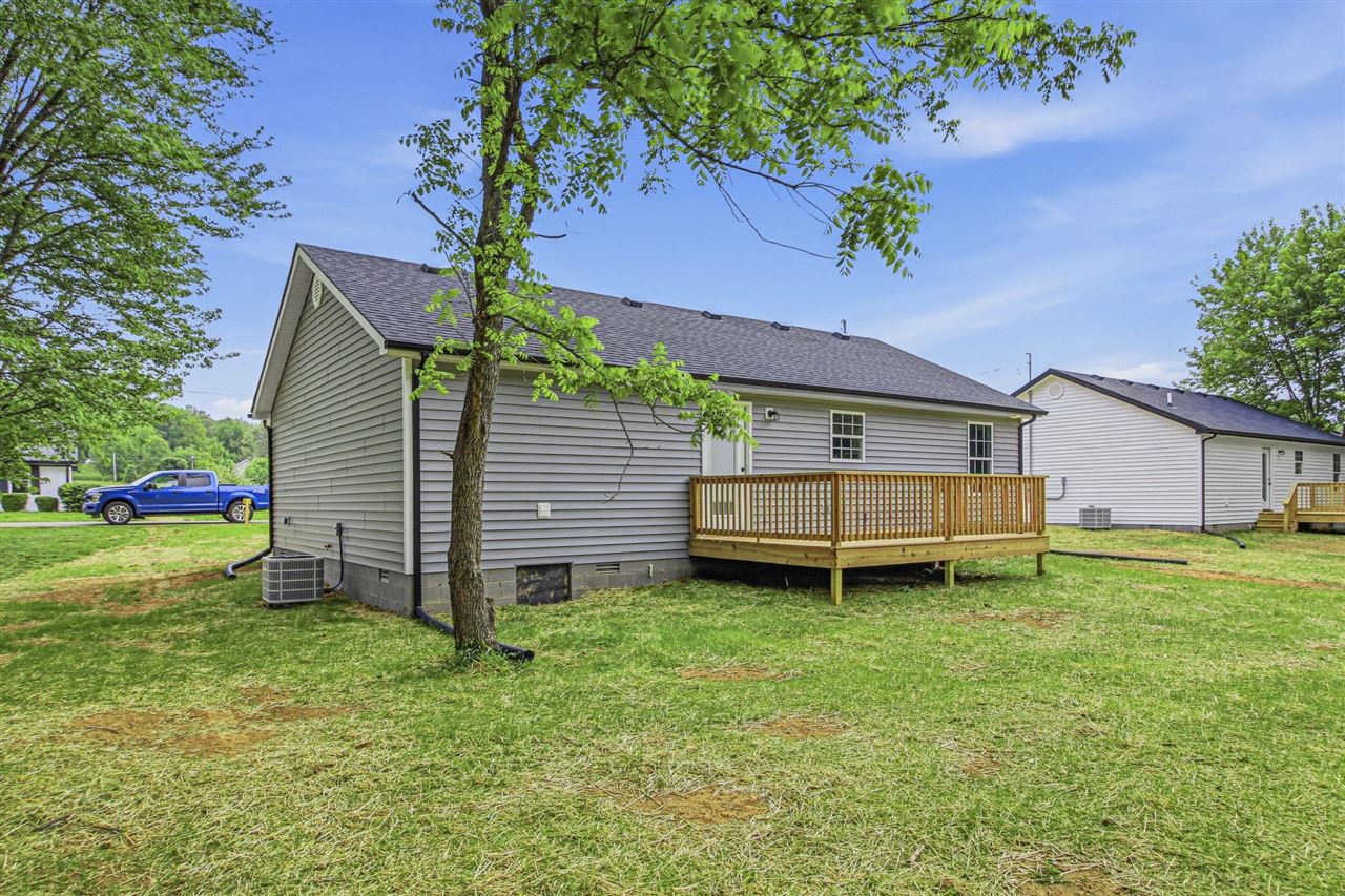 274 Countryside Drive Property Photo 4