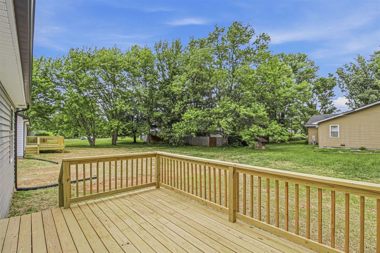 274 Countryside Drive Property Photo 5