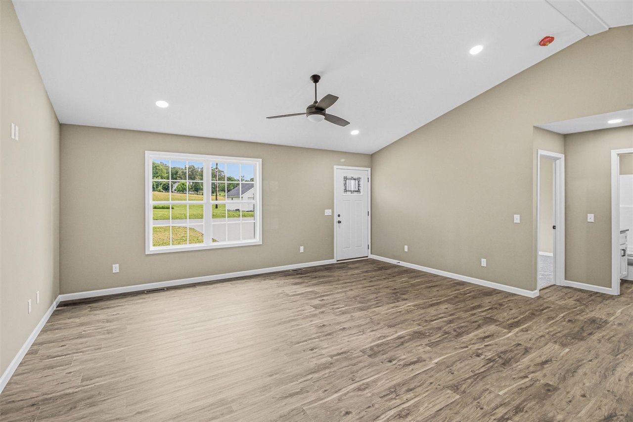 274 Countryside Drive Property Photo 8