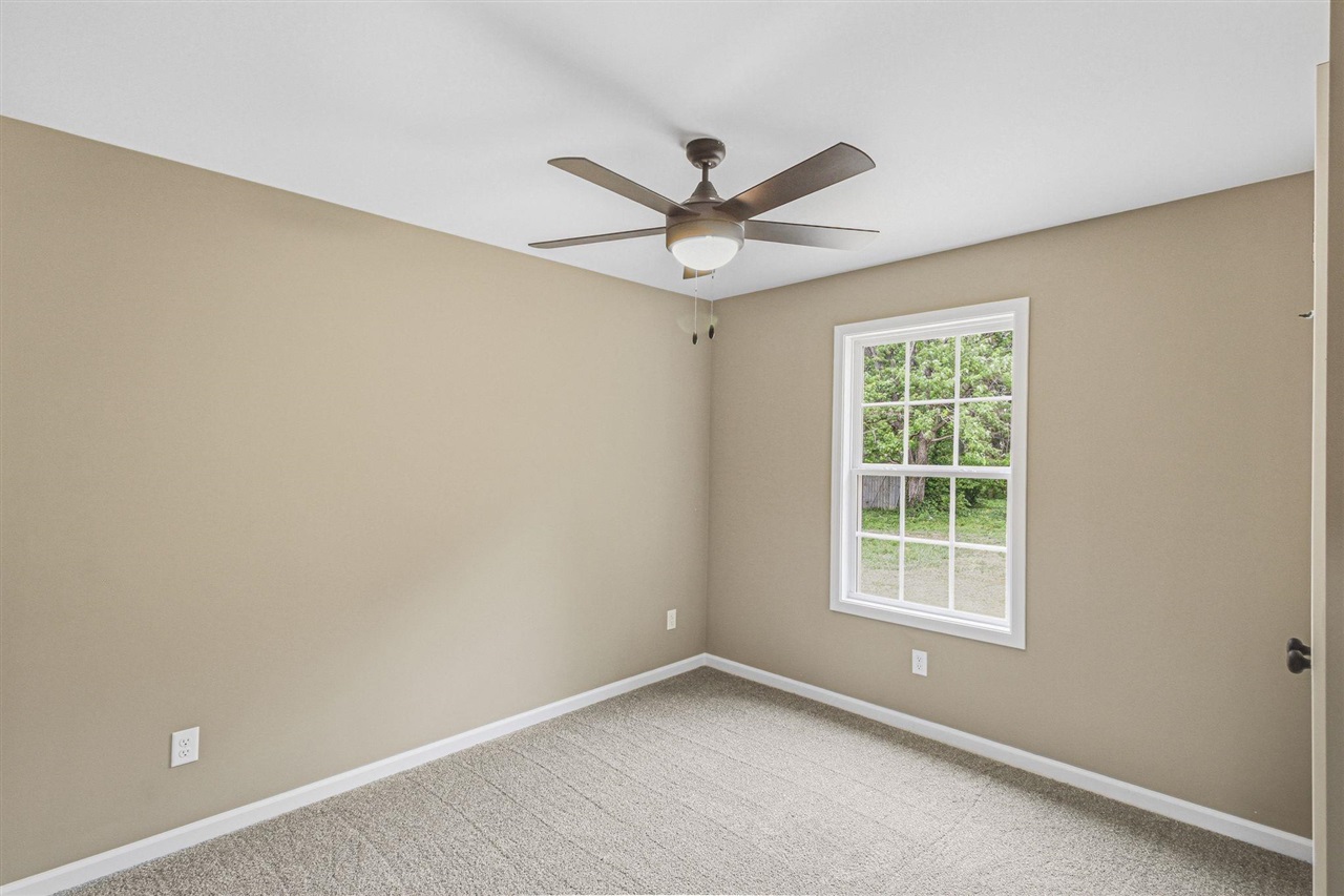 274 Countryside Drive Property Photo 11