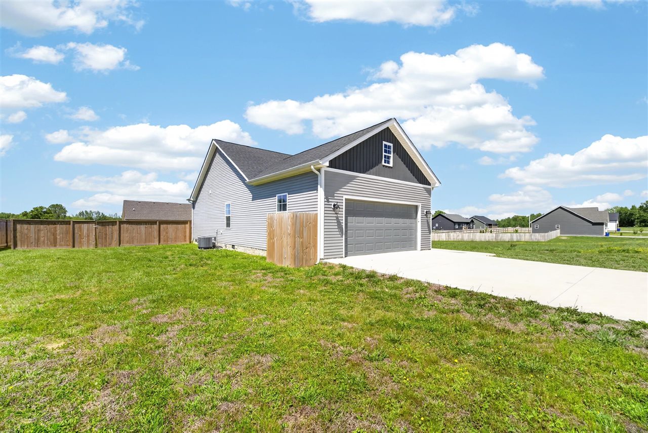 147 Greenbriar Lane Property Photo 2