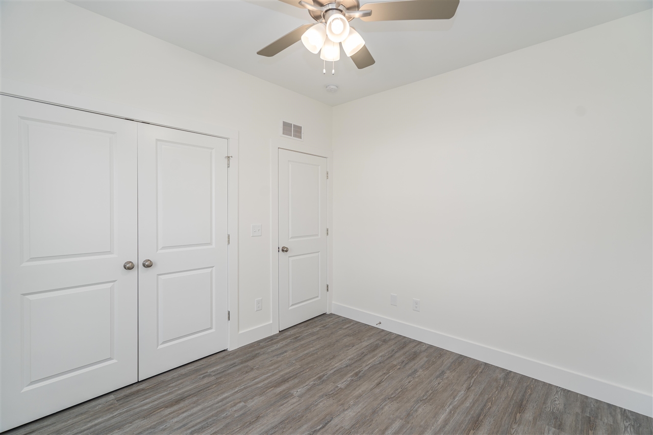 147 Greenbriar Lane Property Photo 11